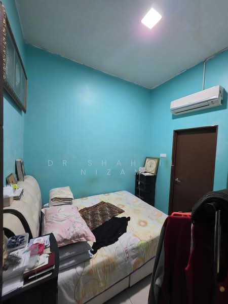 Terraced House for Sale in Bandar Puteri Klang (Klang) - Dr Shahril Nizam - Bedroom - PropertyGuru.com.my