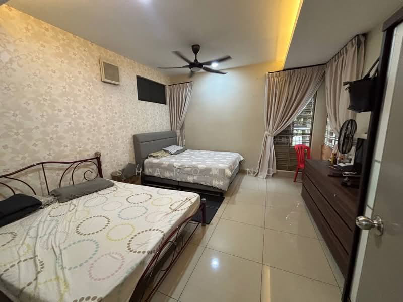 2-storey Terraced House for Sale in Skudai (Johor) - Sharon Ng - Bedroom - PropertyGuru.com.my