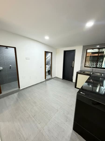 2-storey Terraced House for Sale in Bandar Baru Permas Jaya (Permas Jaya) - Melinda Ee - Kitchen - PropertyGuru.com.my