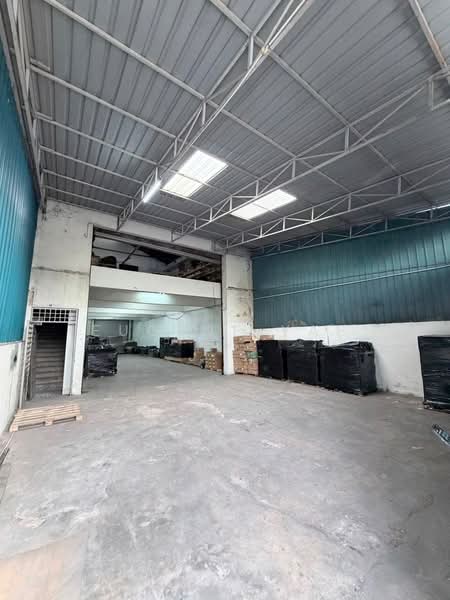 Terrace Factory for Sale in Spring Crest Industrial Park (Batu) - Eugene Yap - Interior - PropertyGuru.com.my
