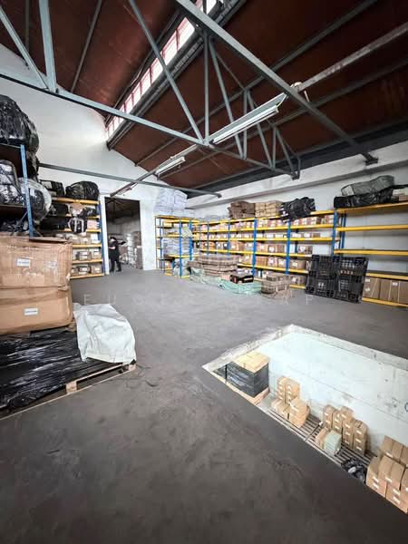 Terrace Factory for Sale in Spring Crest Industrial Park (Batu) - Eugene Yap - Interior - PropertyGuru.com.my