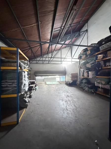 Terrace Factory for Sale in Spring Crest Industrial Park (Batu) - Eugene Yap - Interior - PropertyGuru.com.my