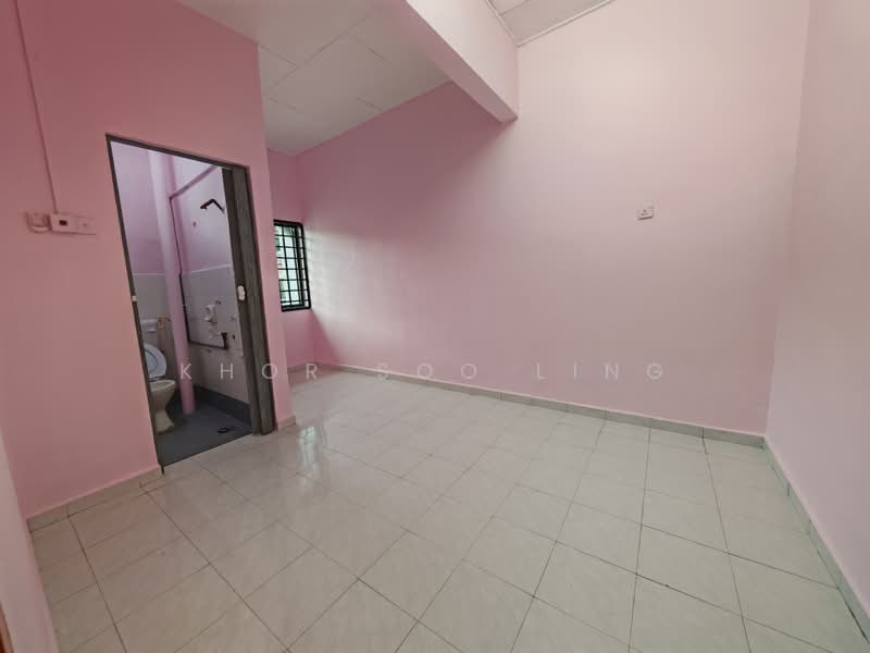 Rumah Teres 2 Tingkat untuk Dijual di Saleng (Senai) - Khor Soo Ling - Bathroom - PropertyGuru.com.my