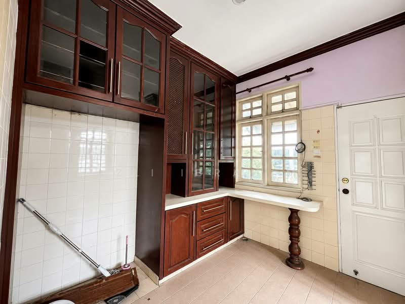Bungalow for Sale in Seksyen 2 (Shah Alam) - Azli Ibrahim - Kitchen - PropertyGuru.com.my