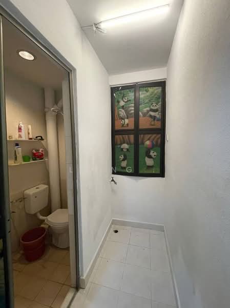 Pangsapuri untuk Dijual di Asia Heights - Leong . - Bathroom - PropertyGuru.com.my