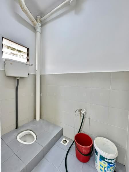 Rumah Teres 2 Tingkat untuk Dijual di Kelapa Sawit (Kulai) - Daniel Yong - Bathroom - PropertyGuru.com.my