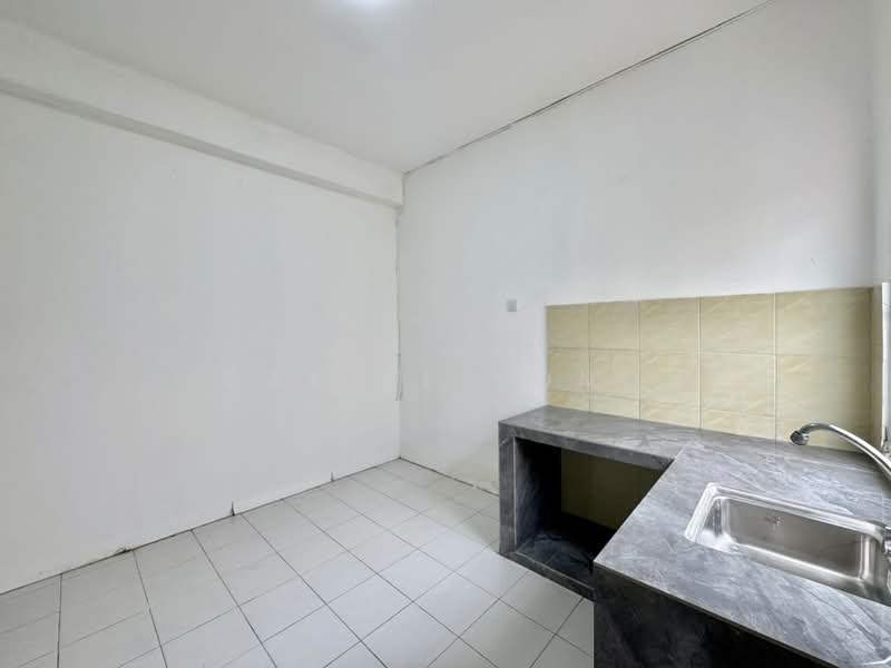Rumah Teres 2 Tingkat untuk Dijual di Kelapa Sawit (Kulai) - Daniel Yong - Kitchen - PropertyGuru.com.my