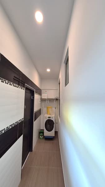 Rumah Teres untuk Dijual di Bandar Dato Onn (Tebrau) - Kelvin Chee - Corridor - PropertyGuru.com.my