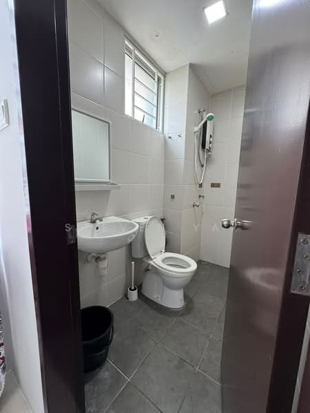 Pangsapuri untuk Disewa di Residensi Jalan Jubilee - Steven Yak - Bathroom - PropertyGuru.com.my
