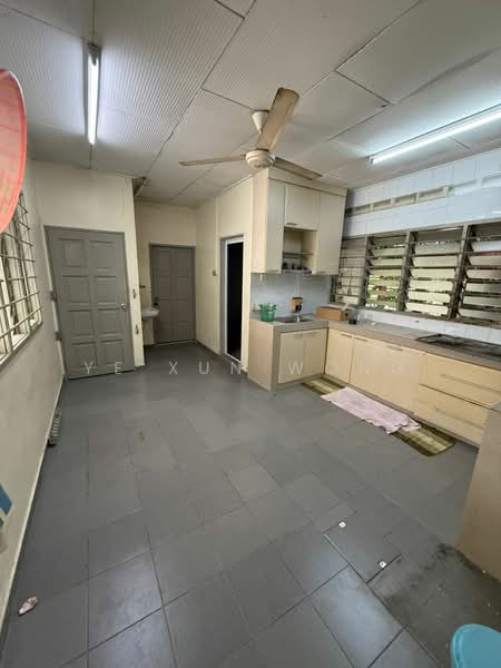Komersial Berkembar untuk Disewa di Johor Bahru (Johor) - Ye Xun Wong - Kitchen - PropertyGuru.com.my