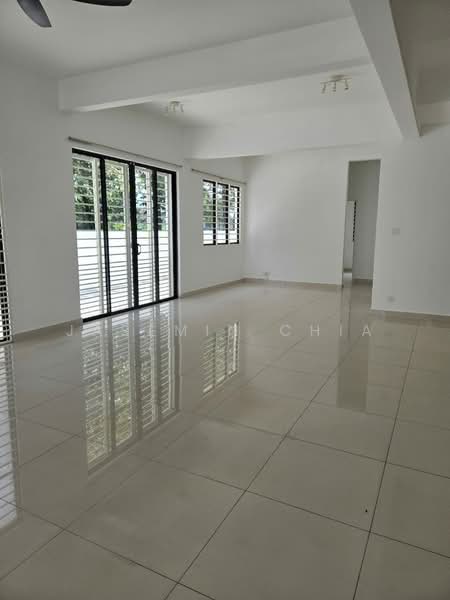 Rumah Teres 3 Tingkat untuk Disewa di Kepong (Kuala Lumpur) - Jasemin Chia - Living Room - PropertyGuru.com.my