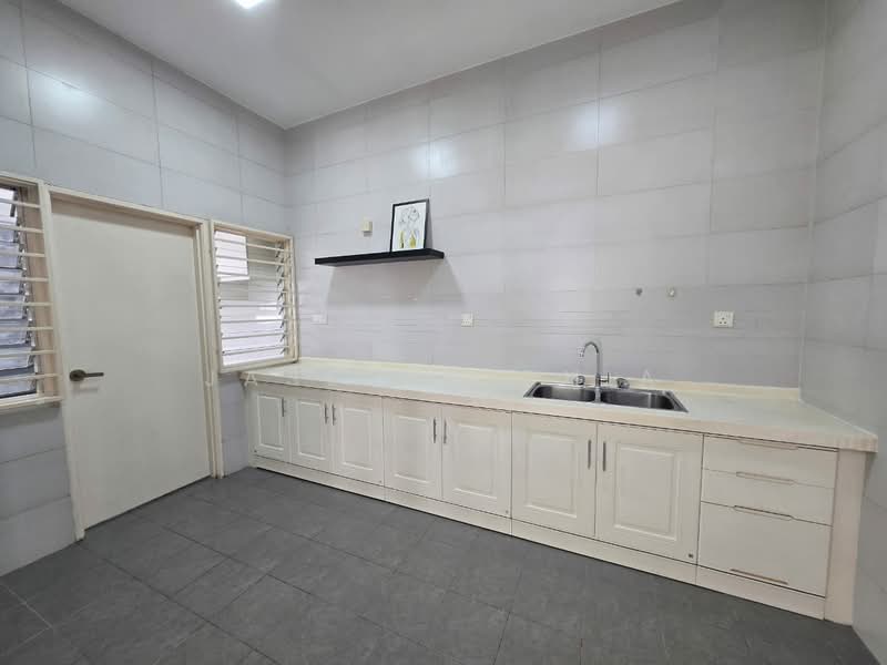 Rumah Teres 3 Tingkat untuk Disewa di Kepong (Kuala Lumpur) - Jasemin Chia - Kitchen - PropertyGuru.com.my