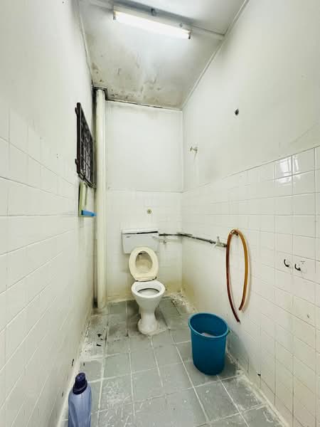 2-storey Terraced House for Sale in Bandar Country Homes (Rawang) - Des Yap - Bathroom - PropertyGuru.com.my