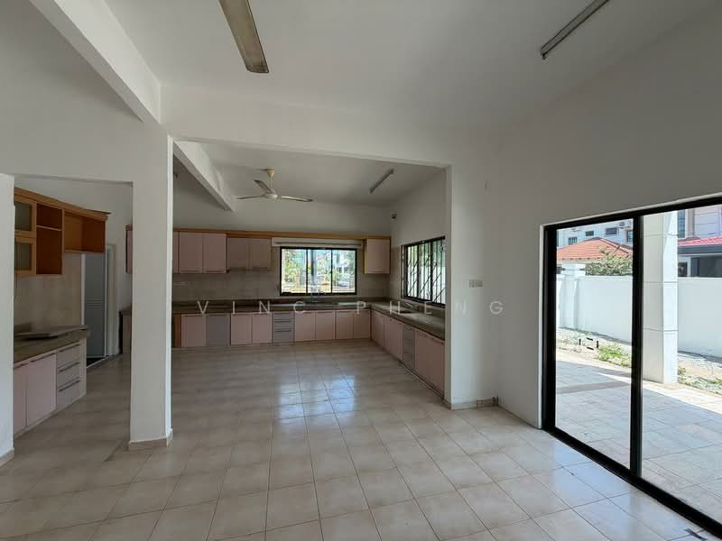 2-storey Terraced House for Sale in Taman Pertam Jaya (Melaka City) - Vinc Pheng - Kitchen - PropertyGuru.com.my