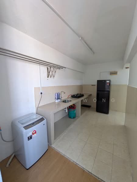 Apartment for Rent at Pangsapuri Seri Setia - Dennise Wong - Kitchen - PropertyGuru.com.my