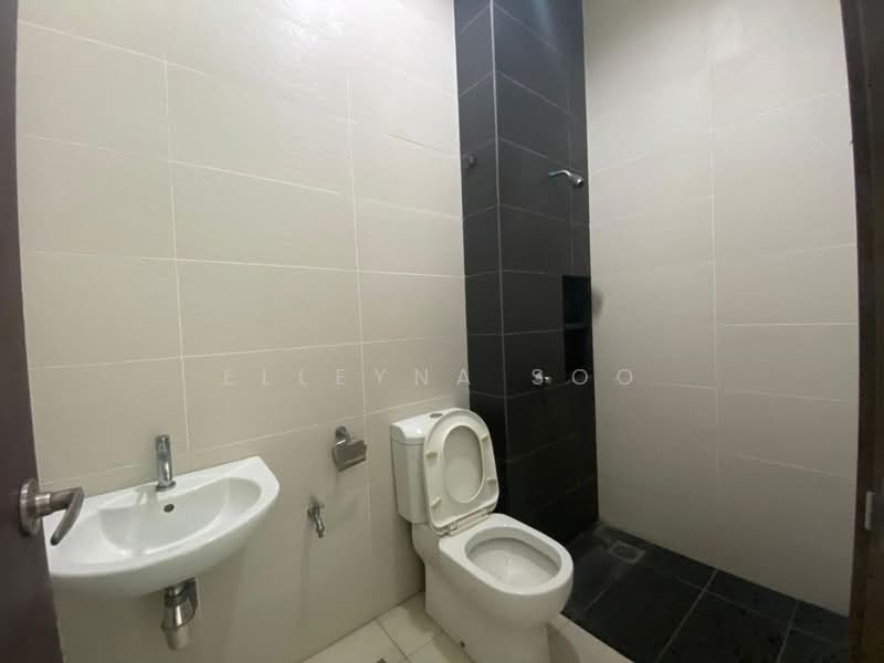 Rumah Berkembar untuk Disewa di Permas Jaya (Johor Bahru) - Elleyna Soo - Bathroom - PropertyGuru.com.my