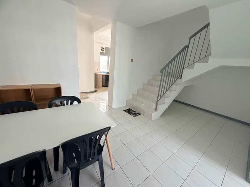 Apartment for Rent at Sri Awana Townhouse - Joyce Tan - Dining Room - PropertyGuru.com.my