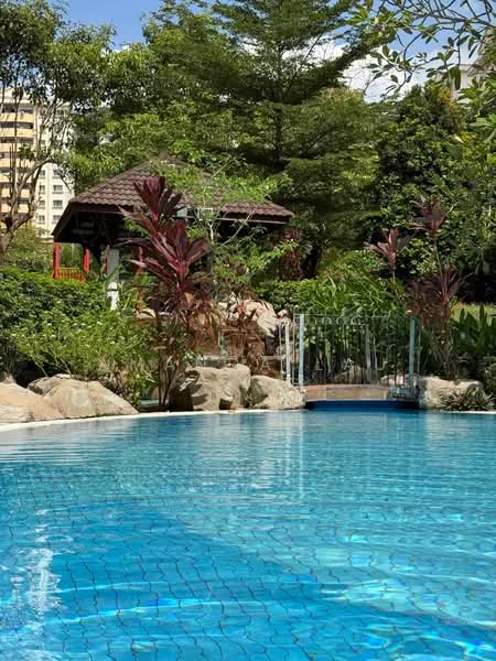 Pangsapuri untuk Dijual di D' Kiara Apartment - Amanda Lau - Pool - PropertyGuru.com.my