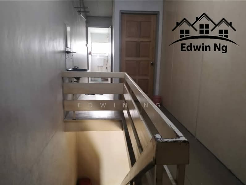 Rumah Teres 2 Tingkat untuk Dijual di Taman Lumba Kuda (Ayer Itam) - Edwin Ng - Corridor - PropertyGuru.com.my
