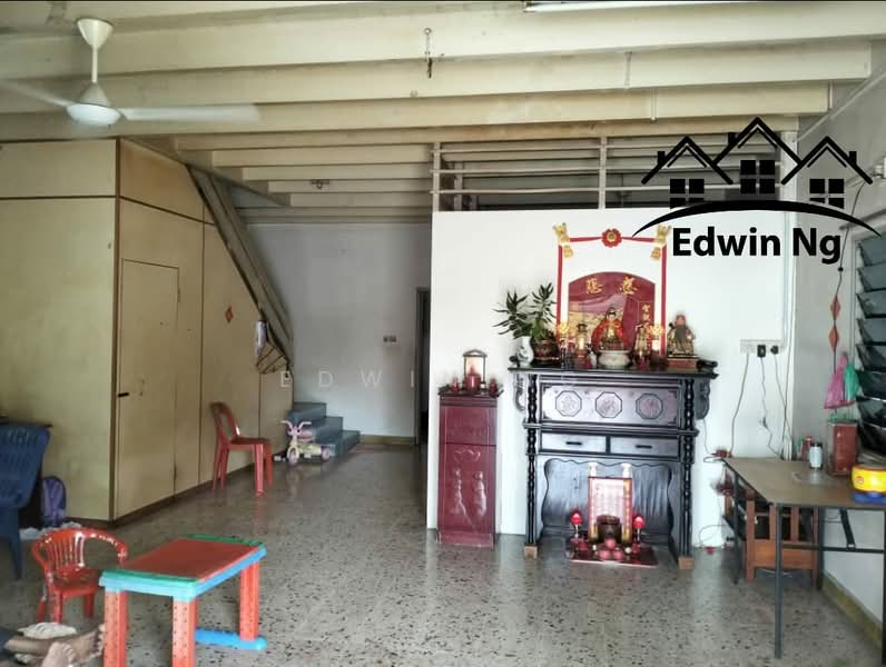 Rumah Teres 2 Tingkat untuk Dijual di Taman Lumba Kuda (Ayer Itam) - Edwin Ng - Living Room - PropertyGuru.com.my