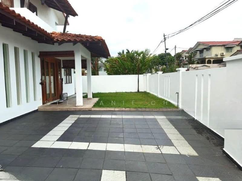 Semi-Detached House for Sale in SS 3, Taman Universiti (Petaling Jaya) - Stephanie Chen - Exterior - PropertyGuru.com.my