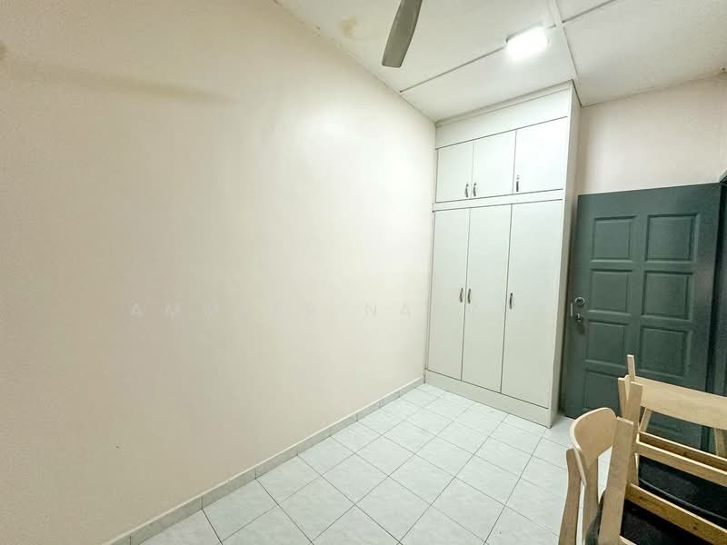 1-storey Terraced House for Sale in Taman Desa Indah (Nilai) - Ammeer Nadzrai - Interior - PropertyGuru.com.my