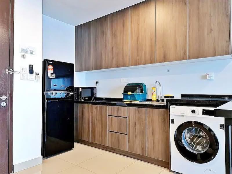 Service Residence for Sale at Trefoil @ Setia City - Ray Lee - Kitchen - PropertyGuru.com.my