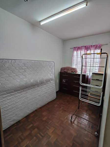 Pangsapuri untuk Dijual di saujana apartment - Kelvin . - Bedroom - PropertyGuru.com.my