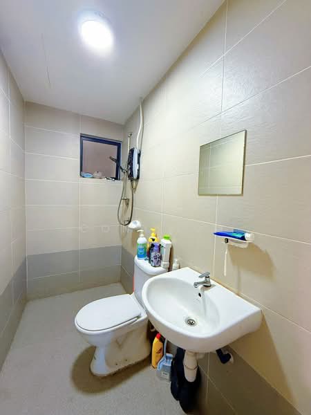 Service Residence for Rent at Vista Alam Serviced Apartment - Cony Lum - Bathroom - PropertyGuru.com.my