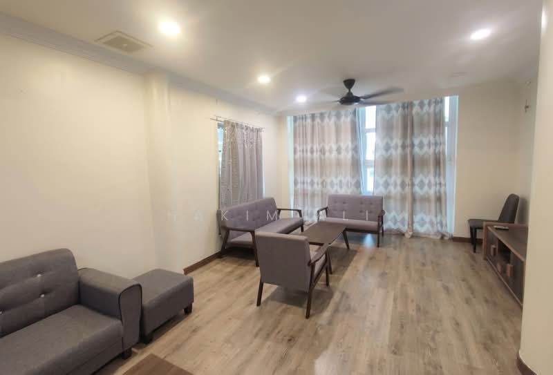 Bungalow for Rent in Sultan Abdul Aziz Shah Golf & Country Club (Shah Alam) - Hakim Ali - Living Room - PropertyGuru.com.my