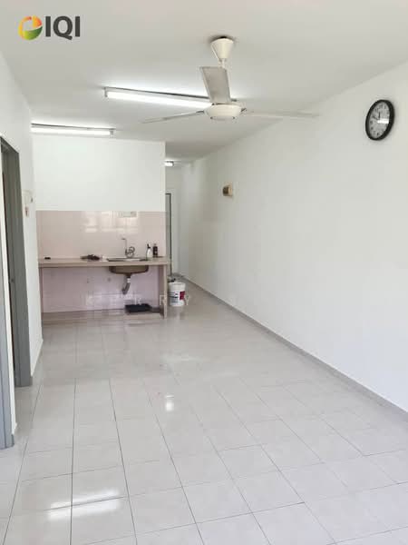 Flat for Sale at Taman Bayu Mutiara - Kerry Seah - Kitchen - PropertyGuru.com.my