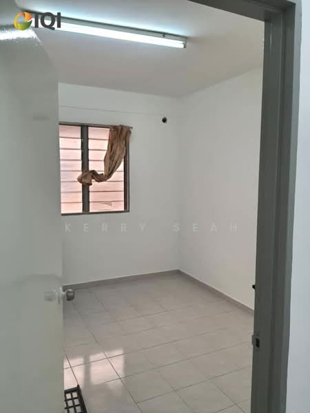 Flat for Sale at Taman Bayu Mutiara - Kerry Seah - Interior - PropertyGuru.com.my