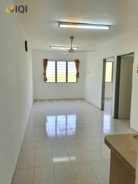 Flat for Sale at Taman Bayu Mutiara - Kerry Seah - Living Room - PropertyGuru.com.my