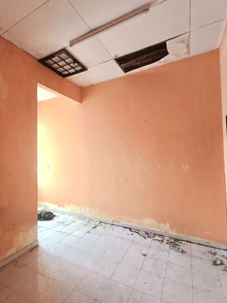 Rumah Teres 2 Tingkat untuk Dijual di Taman Cengal Utama (Paroi) - Syahrim Naim - Interior - PropertyGuru.com.my