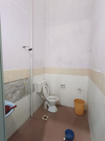 Rumah Teres 2 Tingkat untuk Dijual di Taman Cengal Utama (Paroi) - Syahrim Naim - Bathroom - PropertyGuru.com.my