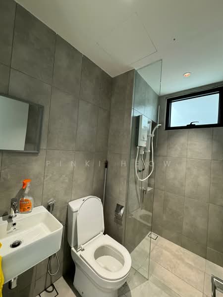 Servis Apartment untuk Disewa di Emerald 9 - Pinki Heow - Bathroom - PropertyGuru.com.my