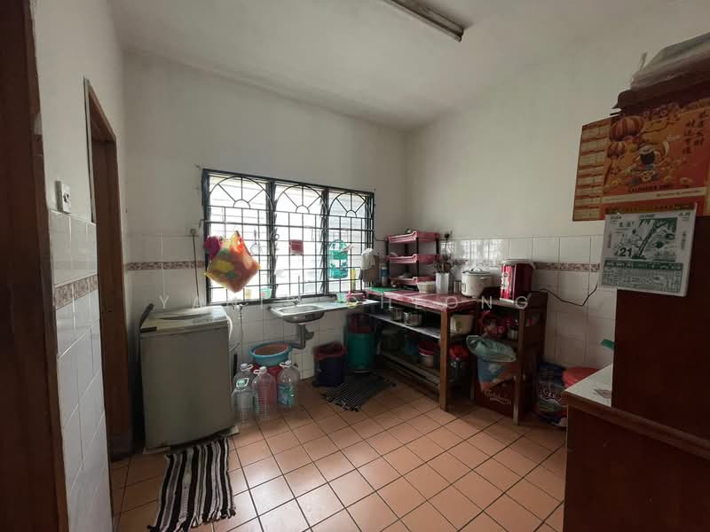 Rumah Teres 2 Tingkat untuk Dijual di Rawang Perdana 2 (Rawang) - Yanis Cheong - Kitchen - PropertyGuru.com.my