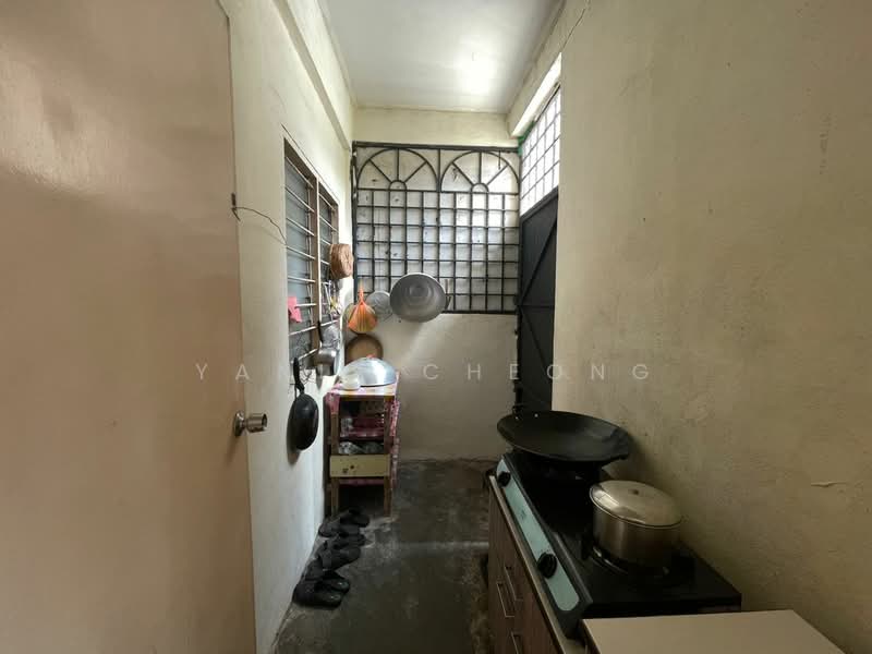 Rumah Teres 2 Tingkat untuk Dijual di Rawang Perdana 2 (Rawang) - Yanis Cheong - Kitchen - PropertyGuru.com.my