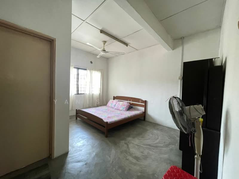 Rumah Teres 2 Tingkat untuk Dijual di Rawang Perdana 2 (Rawang) - Yanis Cheong - Bedroom - PropertyGuru.com.my