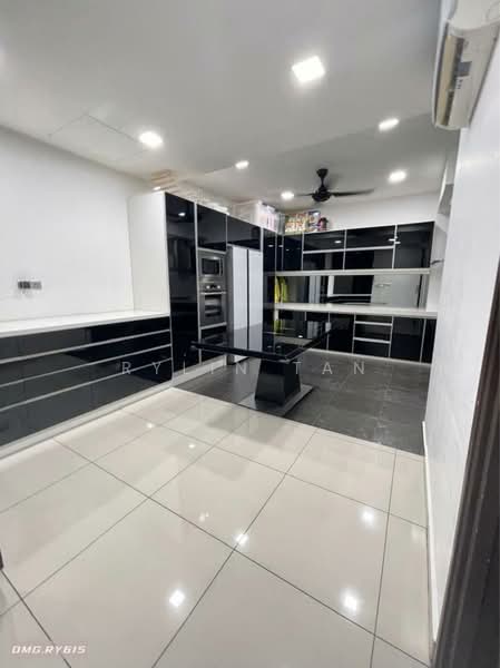 Rumah Kluster untuk Dijual di Aman Perdana (Kapar) - Rylin Tan - Kitchen - PropertyGuru.com.my