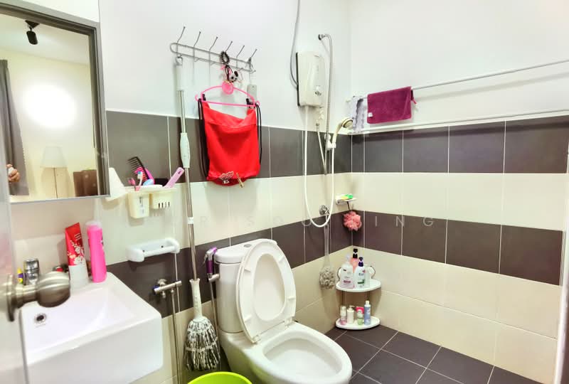 2-storey Terraced House for Sale in Taman Bestari Perdana (Pasir Gudang) - Khor Soo Ling - Bathroom - PropertyGuru.com.my