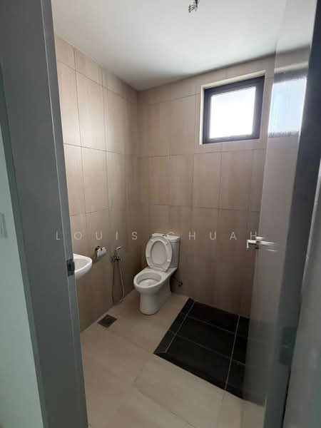 Condominium for Sale at D' Starlingtton - Louis Chuah - Bathroom - PropertyGuru.com.my