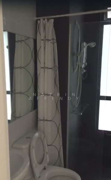 Service Residence for Rent at Paramount Utropolis - Nazrin Affendy - Bathroom - PropertyGuru.com.my