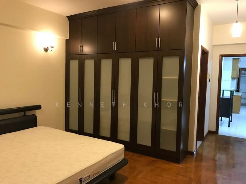 Pangsapuri untuk Disewa di Molek Pine 1 - Kenneth Khor - Bedroom - PropertyGuru.com.my