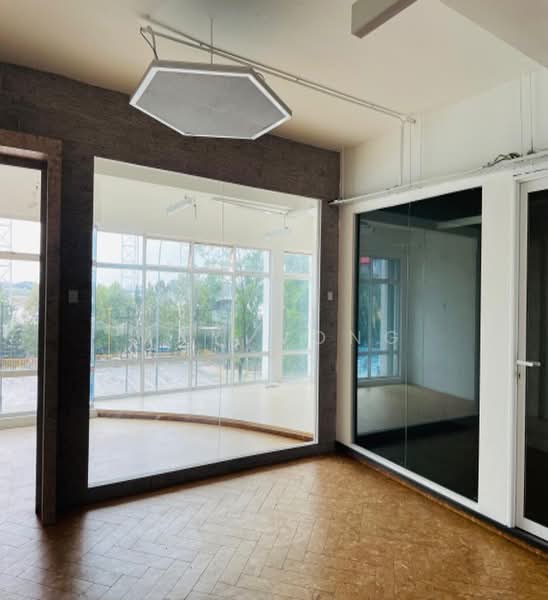 Office for Rent in Seksyen 7 (Shah Alam) - May Wong - Interior - PropertyGuru.com.my