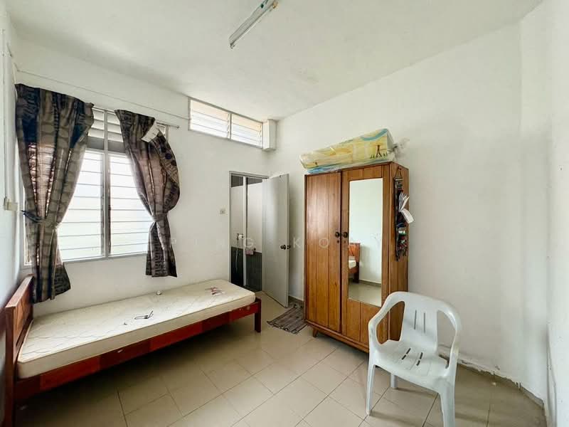 Rumah Teres 2-Tingkat untuk Dijual di Island Glades (Jelutong) - Ping Koay - Bedroom - PropertyGuru.com.my