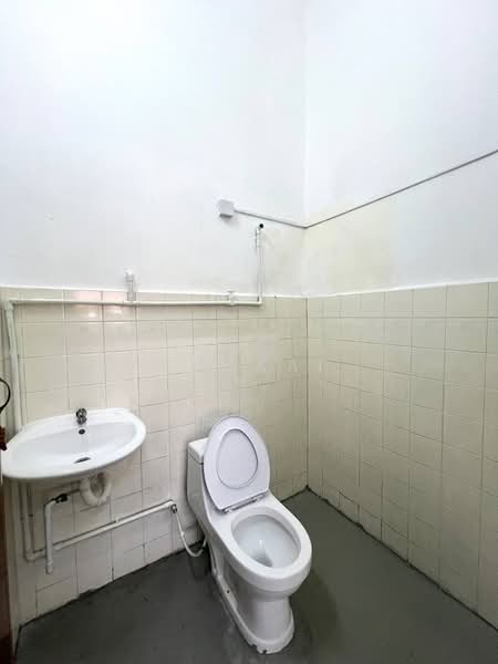 Rumah Teres 1 Tingkat untuk Dijual di Taman Desa Cemerlang (Ulu Tiram) - CW KAI - PropertyGuru.com.my