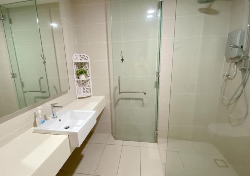 Servis Apartment untuk Disewa di KL Gateway Residences - Sujatha M - Bathroom - PropertyGuru.com.my