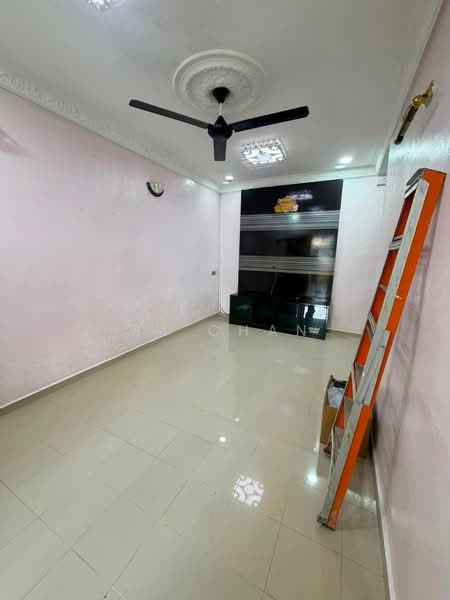 1-storey Terraced House for Rent in Taman Universiti (Skudai) - SJ CHAN - Living Room - PropertyGuru.com.my