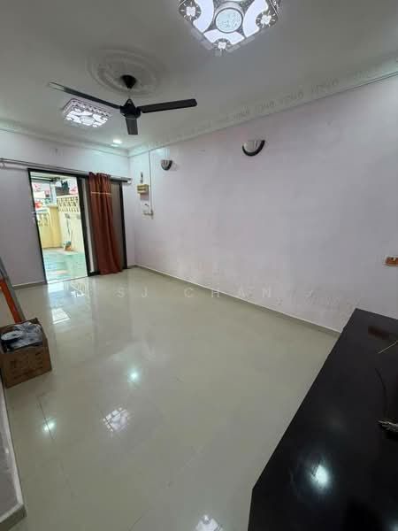 1-storey Terraced House for Rent in Taman Universiti (Skudai) - SJ CHAN - Living Room - PropertyGuru.com.my